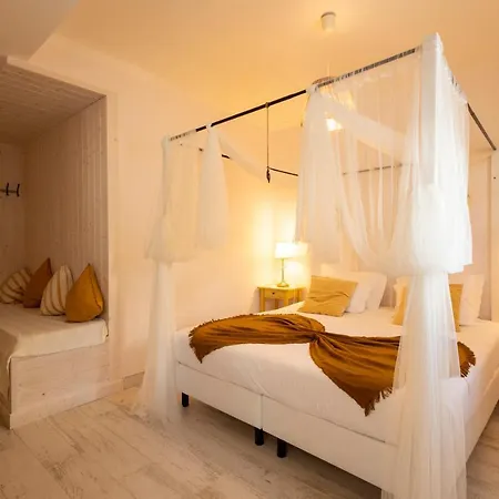 Couette-café Boutique - O House Hills Ericeira