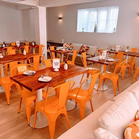 Bed and breakfast Boutique - O House Hills