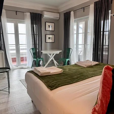 Bed & Breakfast Boutique - O House Hills