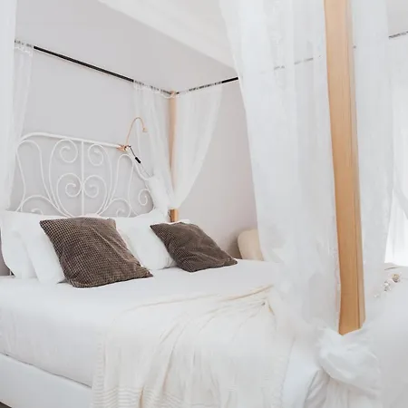 Bed and breakfast Boutique - O House Hills