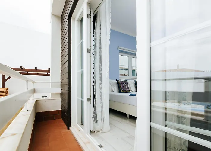 Couette-café Boutique - O House Hills Ericeira