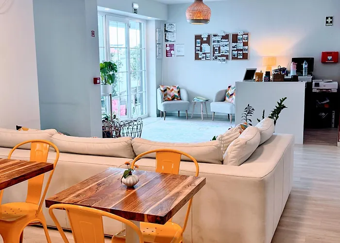 Couette-café Boutique - O House Hills 4*